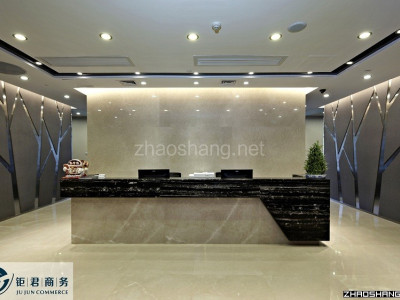 锦上添花的小面积办公室一路伴你走向事业的巅峰!