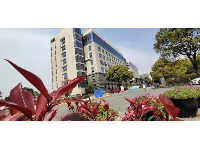张江集成电路产业园 40到500平可选  精装带家具