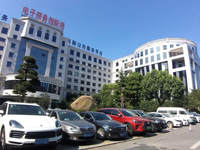 上海市电子商务示范园区写字楼出租，浦东唐镇电子商务创新港，小面积办公室