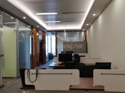 越秀金融大厦156平米写字楼出租  豪华装修4个间隔 带全套办公家具 拎包入住