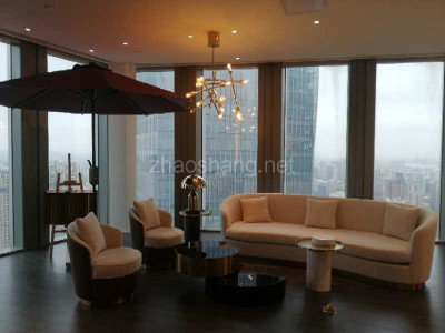 广州周大福金融中心300平米写字楼出租，豪装带家私  适合会所高端接待