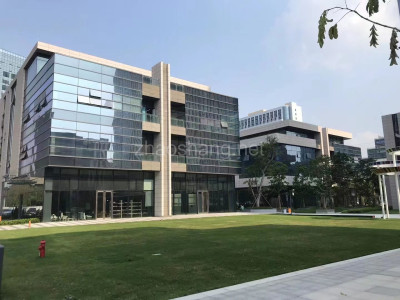 松山湖 华为旁 地铁口 精装修168平 3隔间