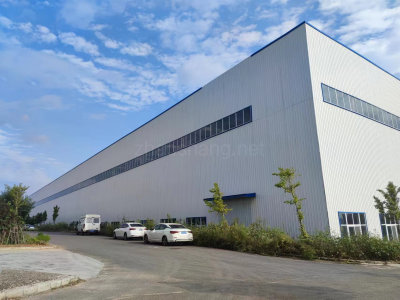 登封市装备制造小微企业园现有80000平米厂房出租，交通便利
