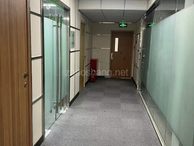 丽都广场 业主直租 80.67㎡ 可注册